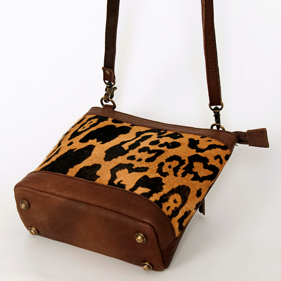 American Darling Large Cross body Bag for Women Hand Woven Saddle Blanket Vegetable-Tanned Genuine Leather YKK Zipper