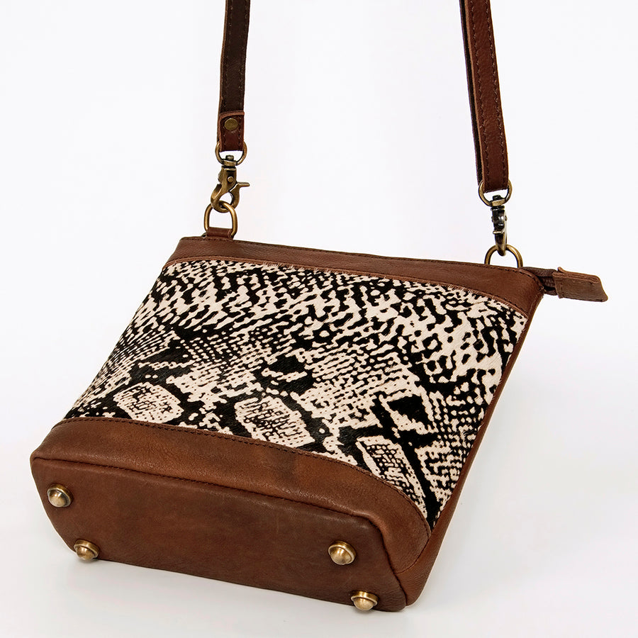 American Darling Large Cross body Bag for Women Hand Woven Saddle Blanket Vegetable-Tanned Genuine Leather YKK Zipper
