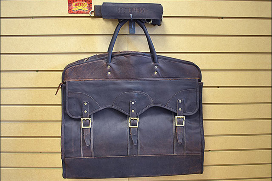 23“W x 20“H x 7“D Garment Bag Leather Regular Size