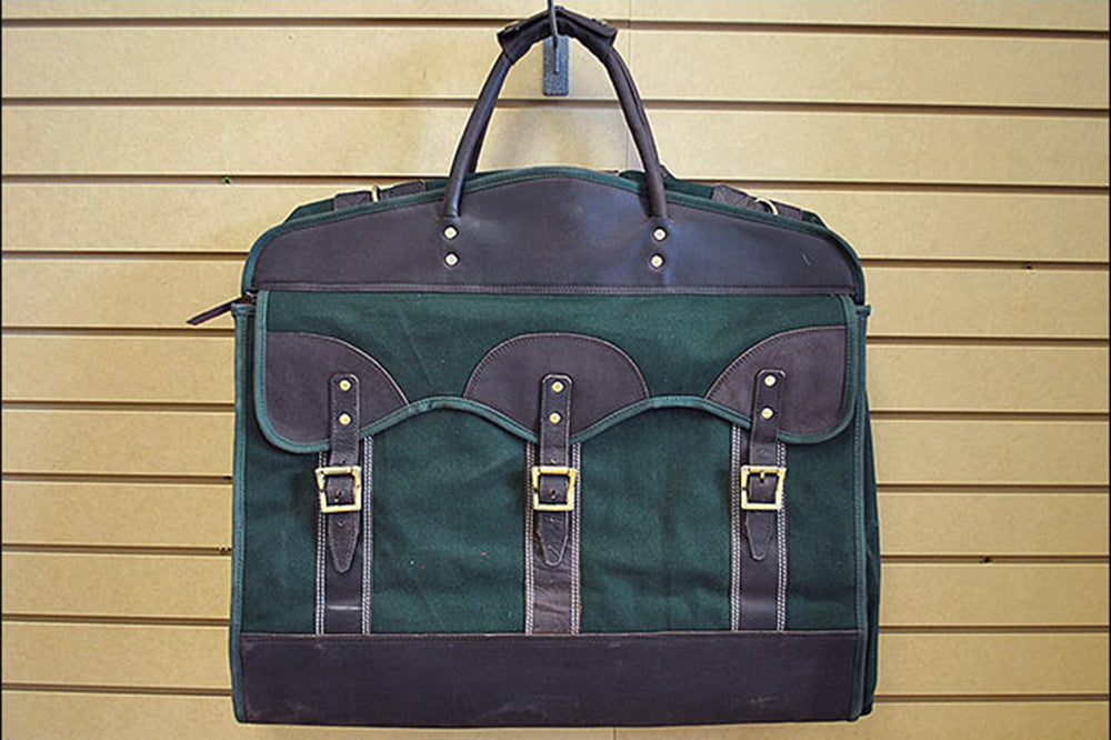 23“W x 20“H x 7“D Garment Bag  Leather Canvas Regular Size