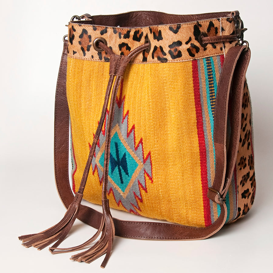 American Darling Hand Woven Saddle Blanket and Hair-On Cowhide Western Bucket Bag - Uhorse