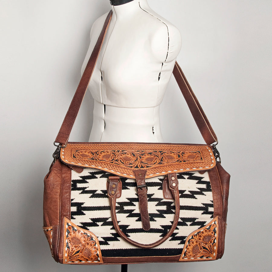 American Darling Duffel Bag Hand Tooled Floral Carved Hair-On Cowhide Genuine Vegetable Tanned Leather Travel Bag YKK Zipper