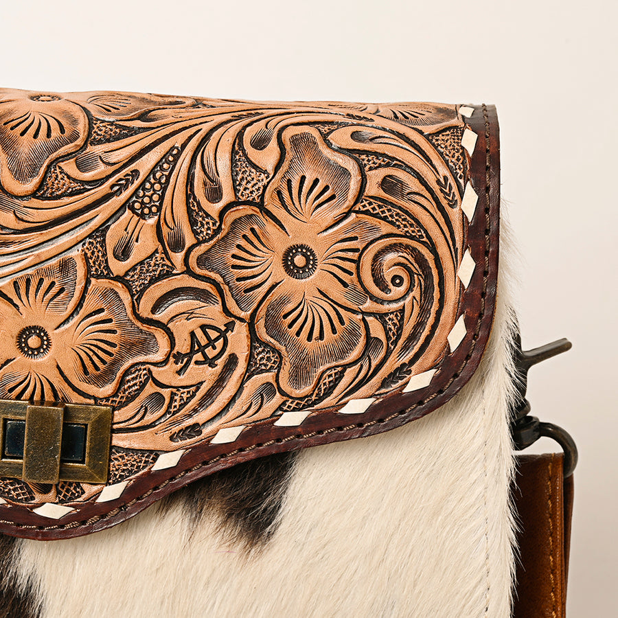 American Darling Hair-On Cowhide Genuine Leather Western Crossbody Bag with Interior Pockets 6in (H) X 9in (W) X 2.5in (D)