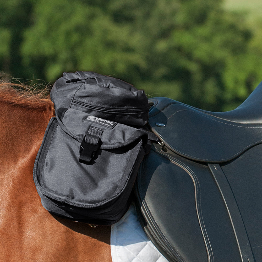 CASHEL Small Black 600 Denier (600D) Nylon English Front Pommel Saddle Bag