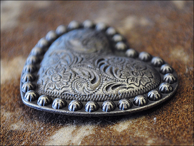 HILASON Western Screw Back Concho Heart Berry Antique Silver Saddle Bling Cowgirl | Belt Slotted Conchos