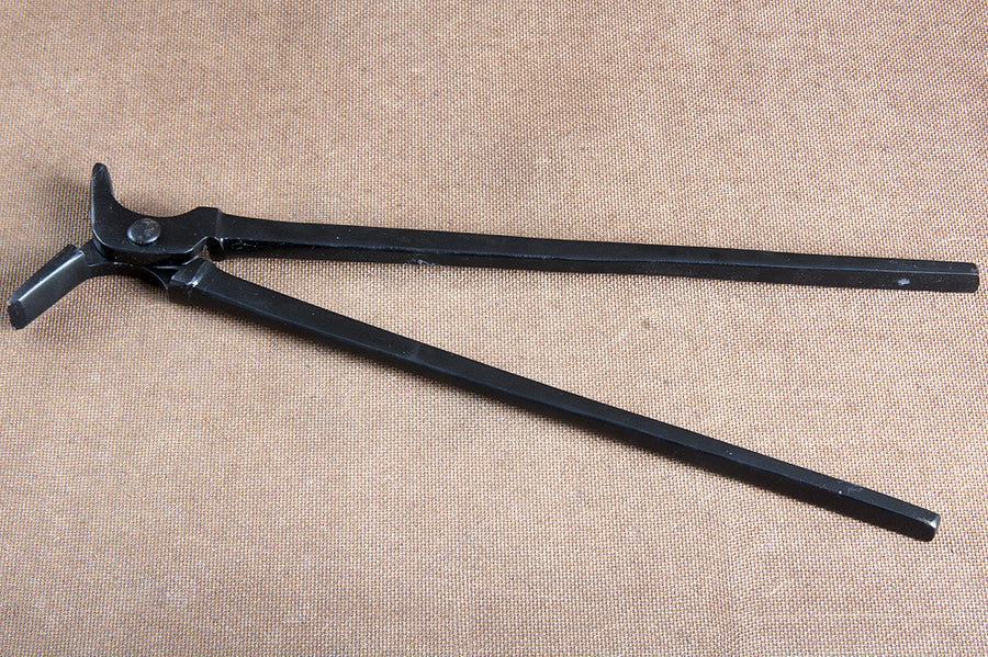 Hilason Western Farrier Tools Black Color Coated 16" Shoe Spreader