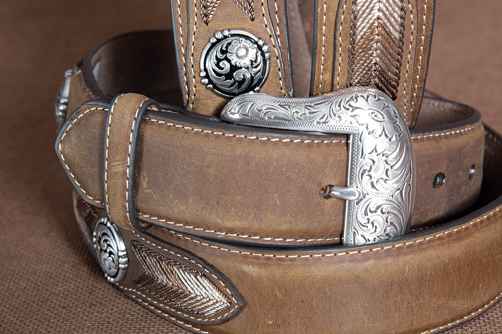 Nocona Leather Mens Belt String Lace 1-1/2 In Silver Conchos Distressed