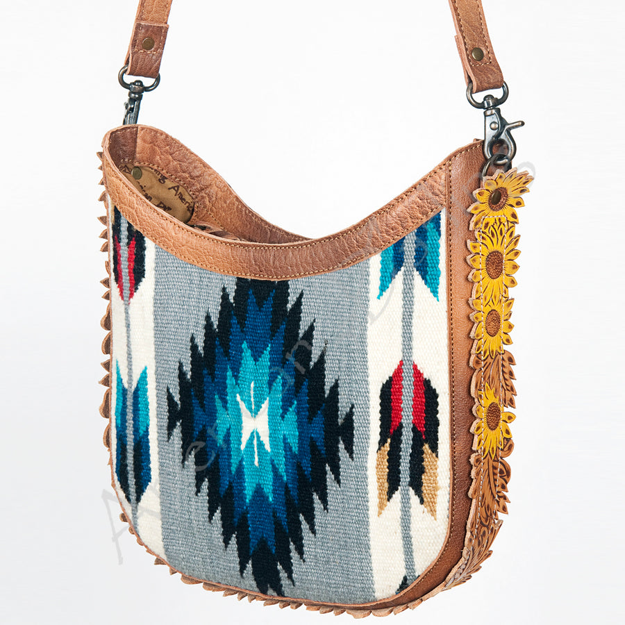 Leather shoulder bag with geometric woven textile panel - Uhorse