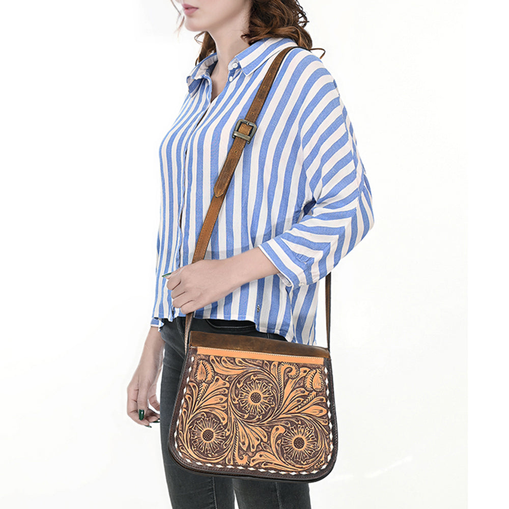 Tooled crossbody purse Clearance
