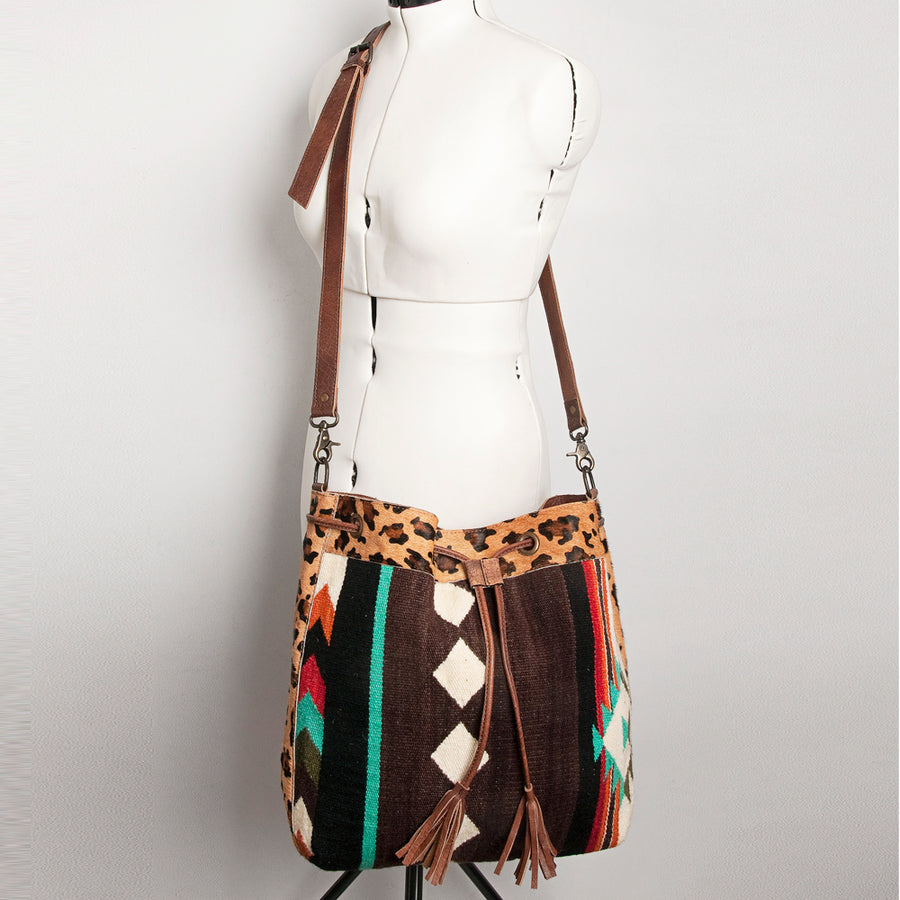 American Darling Bucket Bag Hand Woven Saddle Blanket Hair-On Cowhide Genuine Leather Western Purse with YKK Zipper
