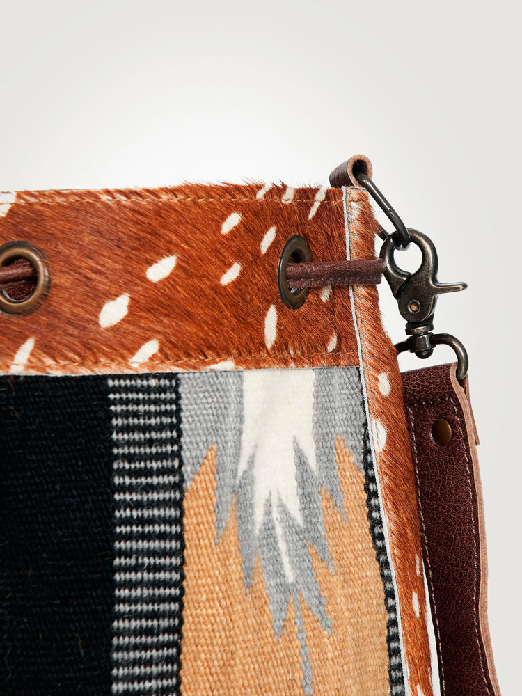 American Darling Bucket Bag Hand Woven Saddle Blanket Hair-On Cowhide Genuine Leather Western Purse with YKK Zipper