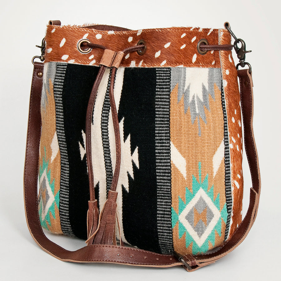 American Darling Hand Woven Saddle Blanket and Hair-On Cowhide Western Bucket Bag - Uhorse