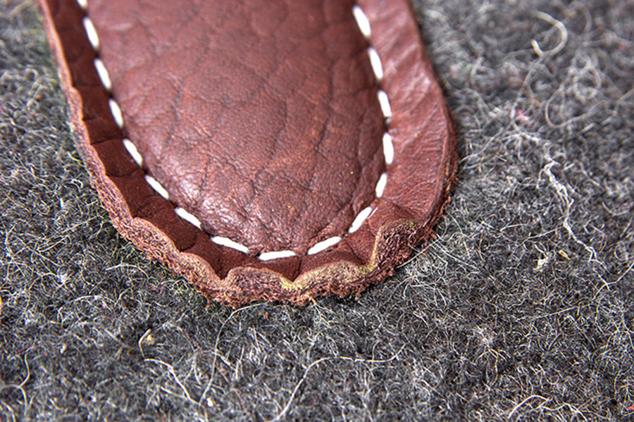Hilason Horse Felt Saddle Pad with Leather Wear Guards – Western Contoured Back Pad Grey