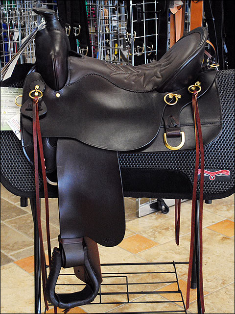 Tucker High Plains Brown W. Trail Saddle by Hilason – Cowboy and equestrian accessories