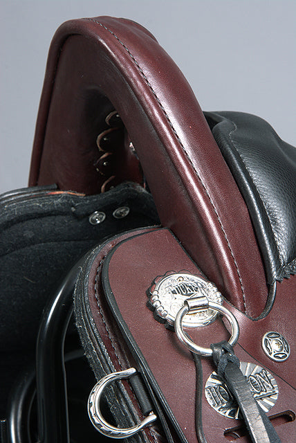 17.5' Tucker Logo 150 Horizon Compass Rose Leather Wide Tree Horse Saddle Brown