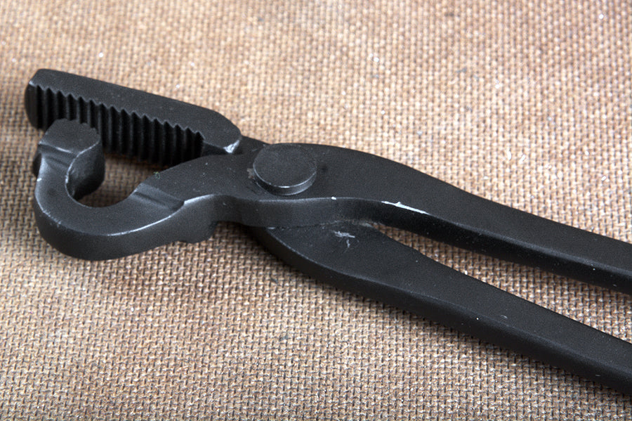 Hilason Black Coated Clauncher